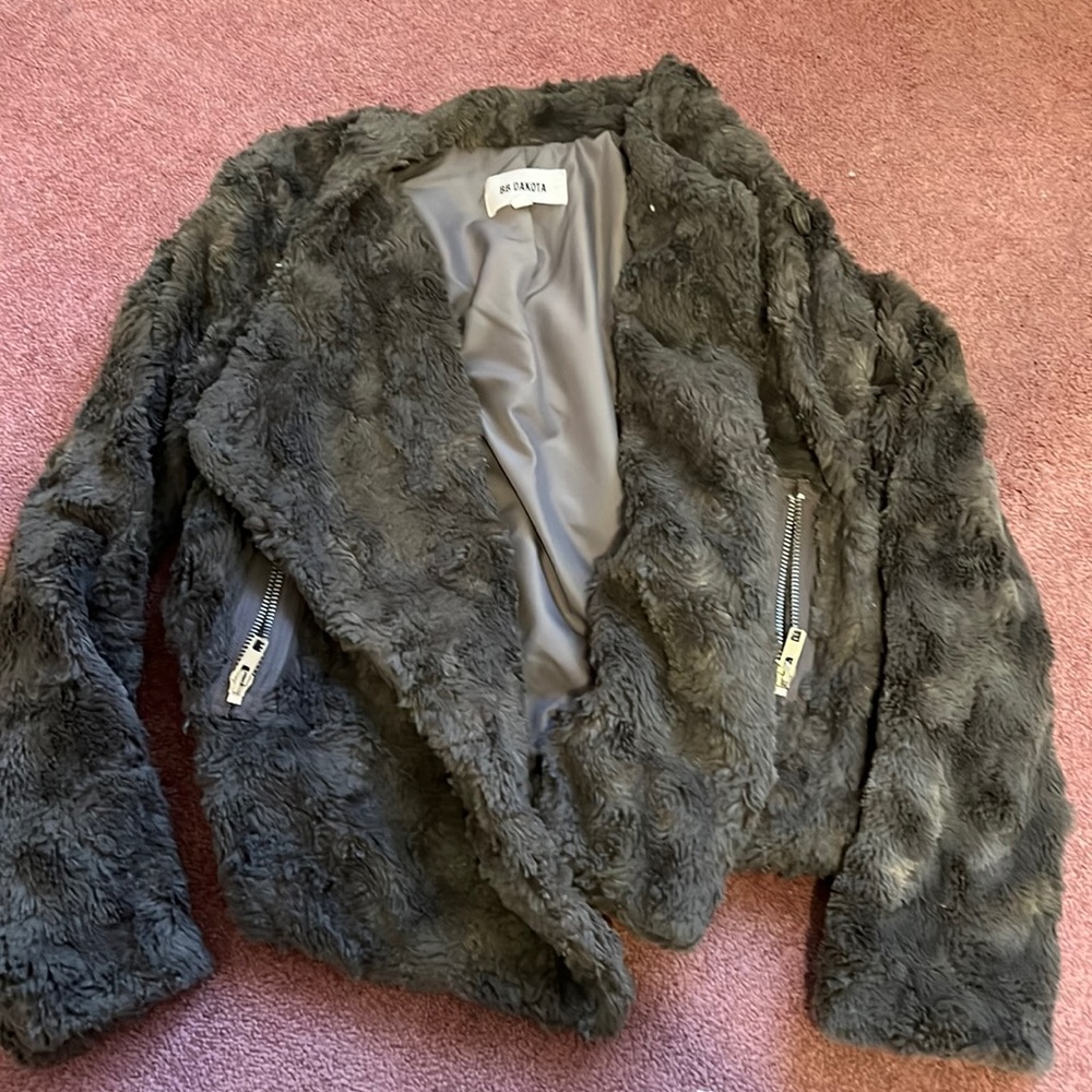 bb Dakota pre owned faux fur jacket